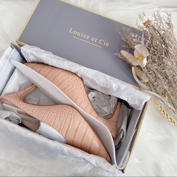 Louise et Cie Karas Pointed Toe Mule Pump - Picture 6 of 8